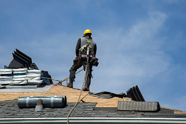 Professional Gutter Installation technician working in Lenhartsville, PA